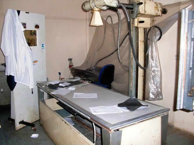 Das alte Röntgengerät in Kamzas Poliklinik stammte noch aus sowjetischen Beständen. Für die Mitglieder des Lions Club 2010 ein erschreckender Anblick